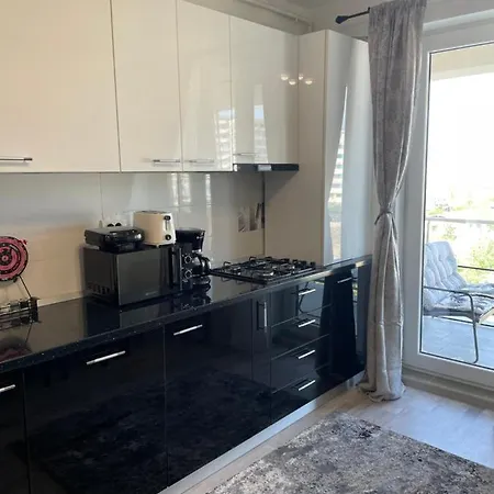 Apartment Iany *