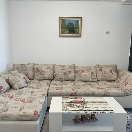 Apartment Iany