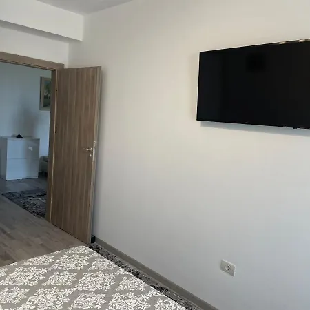 Apartment Iany